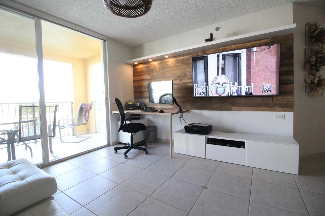 6-502 Amazing Water View - Three Bedrooms Aventura Exteriér fotografie